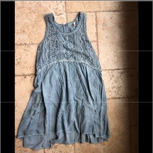 Sleeveless flowy dress